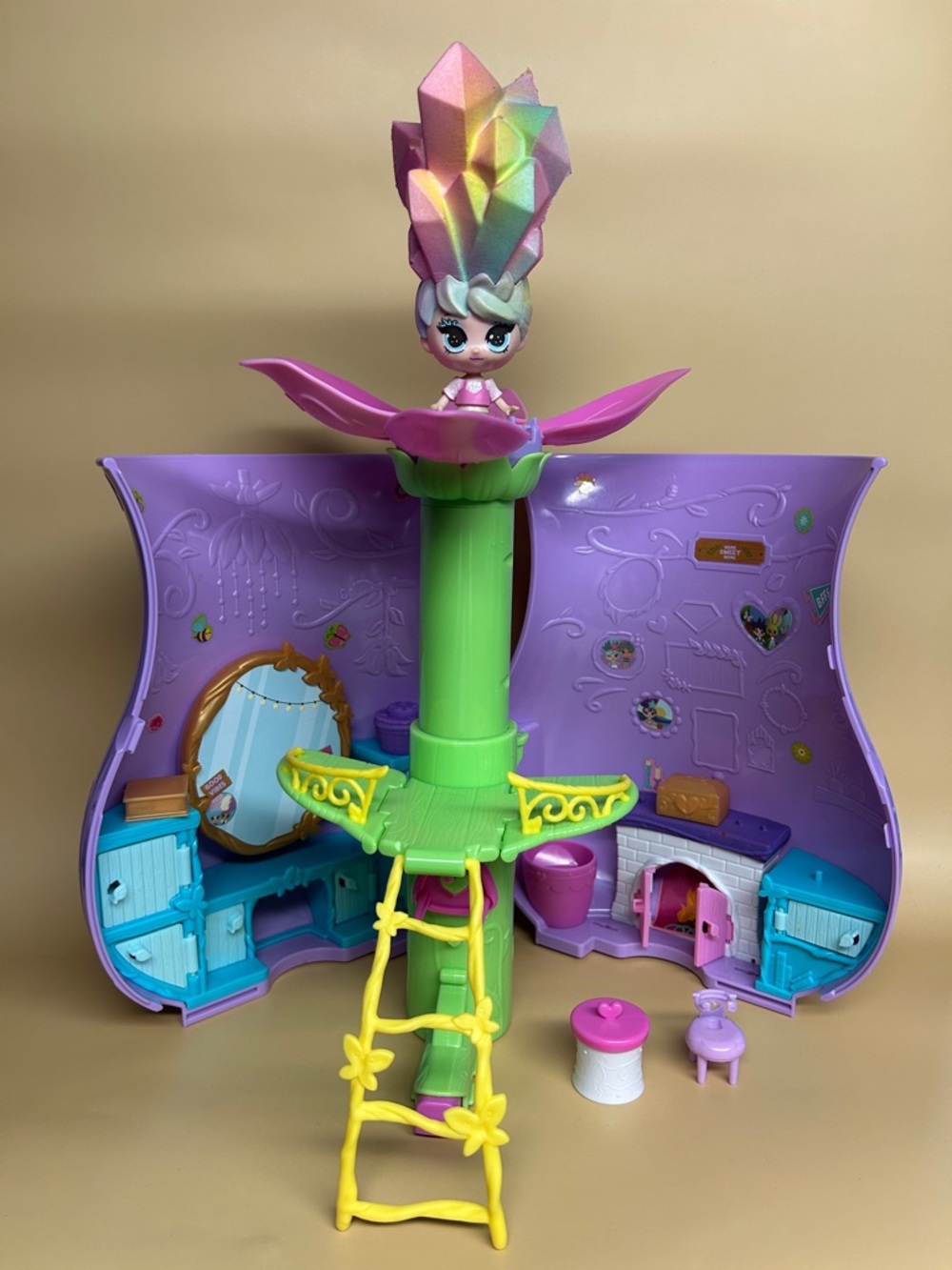 BLUME Secret Surprise Garden Doll & House Playset with Doll